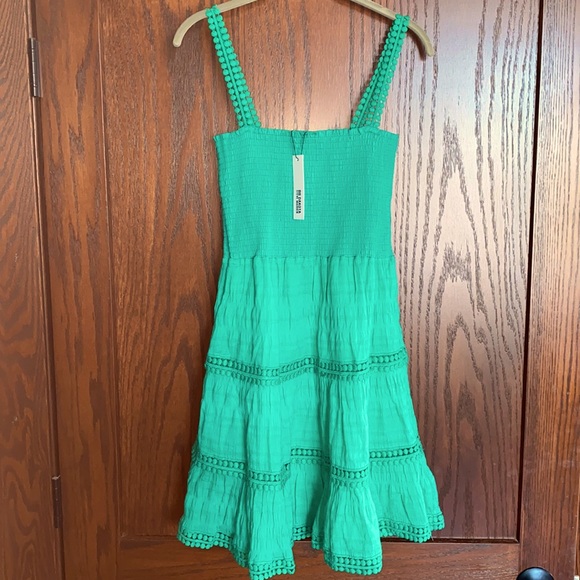 Steve Madden Dresses & Skirts - Steve Madden for BB Dakota lace mini dress in a pretty green! Size Medium NWT